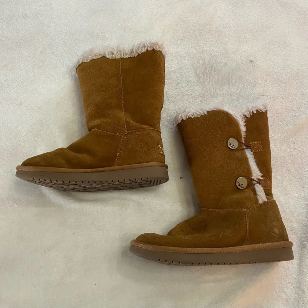Koolaburra by UGG Kids Suede Button Tall Boots Kinslei